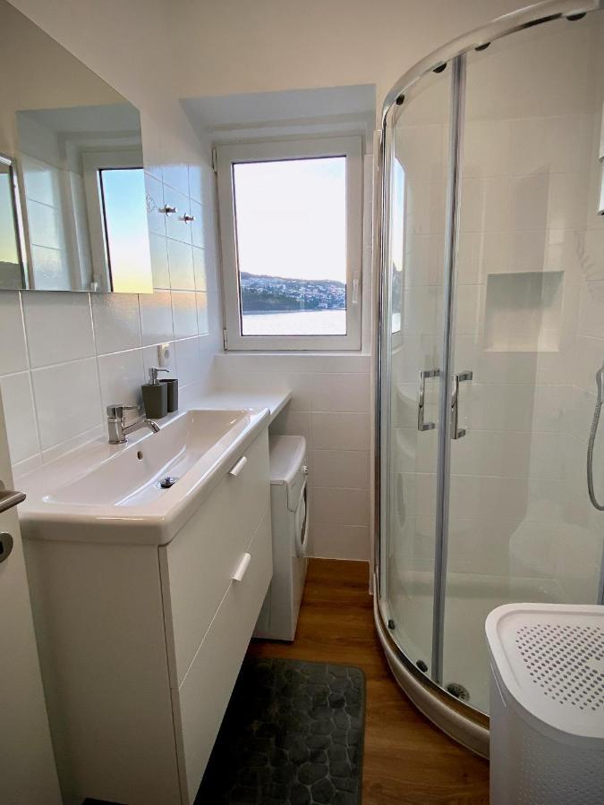 Postcard Koper Apartment Екстериор снимка